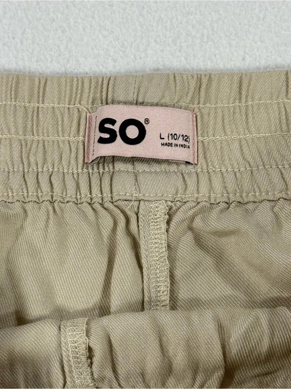 SO Girls' Tan Khaki Cargo Shorts Size Large 10/12 Pull On Waist Flowy NWT